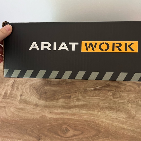 SOLD 💕 Ariat Men's Outpace Black Composite Toe Sneakers 10040283 - Picture 16 of 16